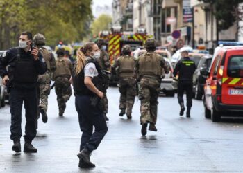El Gobierno francés dice que el ataque de París es terrorismo islamista