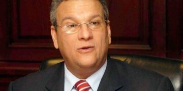 Ministro Lisandro Macarrulla designa comisión liquidará órganos del Estado