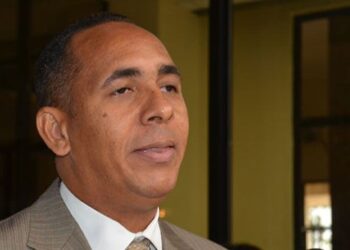 Presidente de Indotel  recomendó iniciar año escolar con el uso de  radio y la televisión por causa de  problema de conectividad