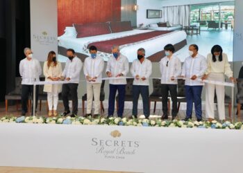 Gobierno trabaja sin descanso para crear un clima de inversión sin precedentes en el sector turístico