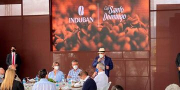 Presidente Abinader visita instalaciones de Industrias Banilejas (Indubán) en Ocoa