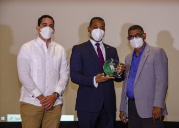 CNSS reconoce labor de pasados miembros 