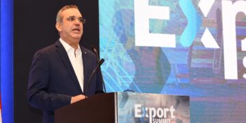 Presidente afirma aumento exportaciones favorece la recuperación económica y bienestar de la gente