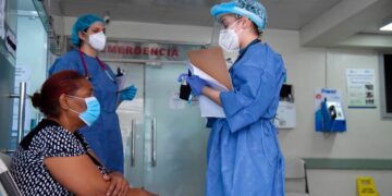 Salud Pública reporta una muerte y 895 nuevos casos de covid-19 en RD
