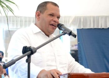 Alcaldía de SDN cierra todos sus parques para evitar acumulación de personas