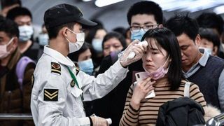 China supera más de cien nuevos contagios por primera vez desde julio