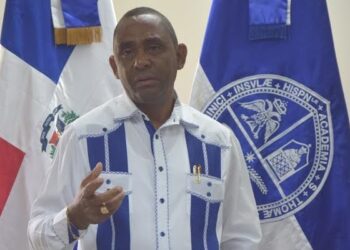 Director Recinto Barahona llama a servidores a reintegrarse con prudencia e inteligencia a sus labores este lunes