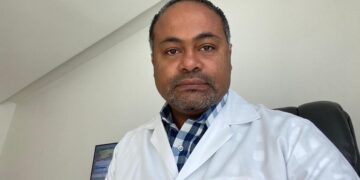 Doctor Aquino sugiere usar fondos de multas para comprar pruebas PCR o vacunas contra covid-19