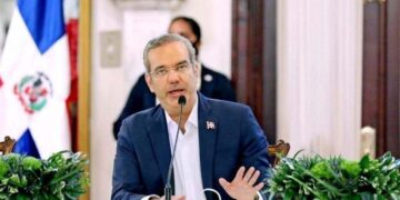 RD no incluirá inmigrantes indocumentados en primera etapa de vacunación