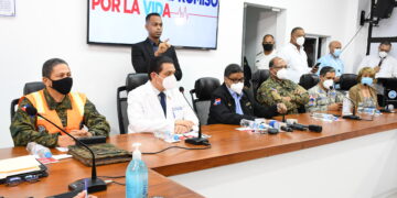 Ministro de Salud reitera centros de vacunación contra la COVID-19 para aplicar segunda dosis estarán abiertos en Semana Santa