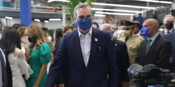 Presidente Abinader garantiza funcionamiento de centros de vacunación para segunda dosis contra COVID-19