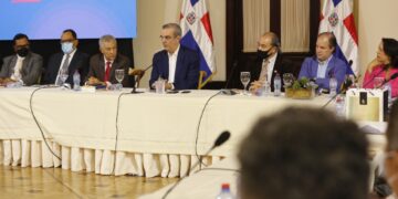 Presidente Luis Abinader respalda fomento de la lectura y la  cultura
