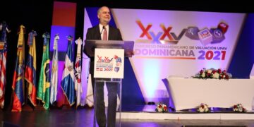 Superintendente de Bancos destaca aporte de los tasadores a la estabilidad económica