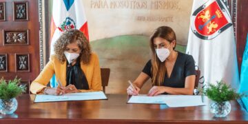 ADN y Remesas de Cambio Vimenca suscriben acuerdo “Monumento a la Diáspora Dominicana”