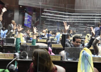 Diputados convierten en ley proyecto aumenta valor de referencia de viviendas de bajo costo