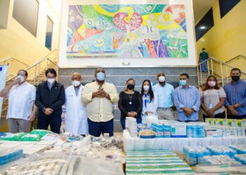 29 millones más entrega el Gabinete de política Social en medicamentos a hospitales de Santiago