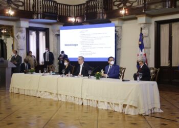 Gobierno y Universidad de Yale presentan estudio revela efectividad de tercera dosis contra el COVID