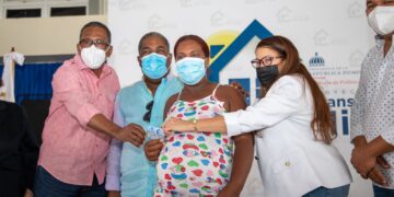 Gabinete Social entrega más de $32 millones a beneficiarios del programa Transformando mi país