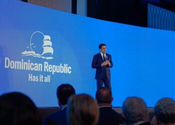 Ministro de Turismo intensifica la promoción del país en Estados Unidos