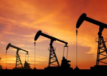 El petróleo de EE. UU. supera los 90 dólares por barril por primera vez desde 2014