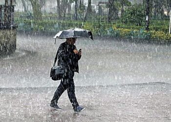 COE mantiene 12 provincias en alerta ante posibles inundaciones