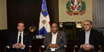 Pacheco recibe propuesta de industriales sobre proyecto ley tasa cero para productos canasta básica