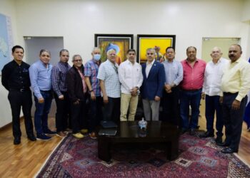 Agricultura y sector avícola desmienten alza precios del pollo; garantizan abastecimiento y estabilidad