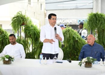 Mitur y comunitarios de Las Terrenas aprueban construcción Pueblo Los Pescadores
