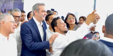 Presidente deja en funcionamiento “Punto GOB Expreso” en beneficio de más de 700,000 ciudadanos de SDE