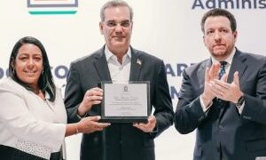 UNICARIBE reconoce desempeño  presidente  Abinader por hacer de RD un país mejor lo ha convertido en referente  global en diferentes áreas