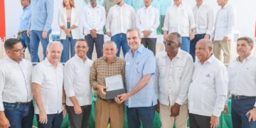 Presidente Abinader beneficia once mil personas con entrega de 2,765 certificados de títulos de viviendas y solares en Los Alcarrizos