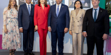 Voluntariado Banreservas logra un acercamiento con instituciones diplomáticas dominicanas en París