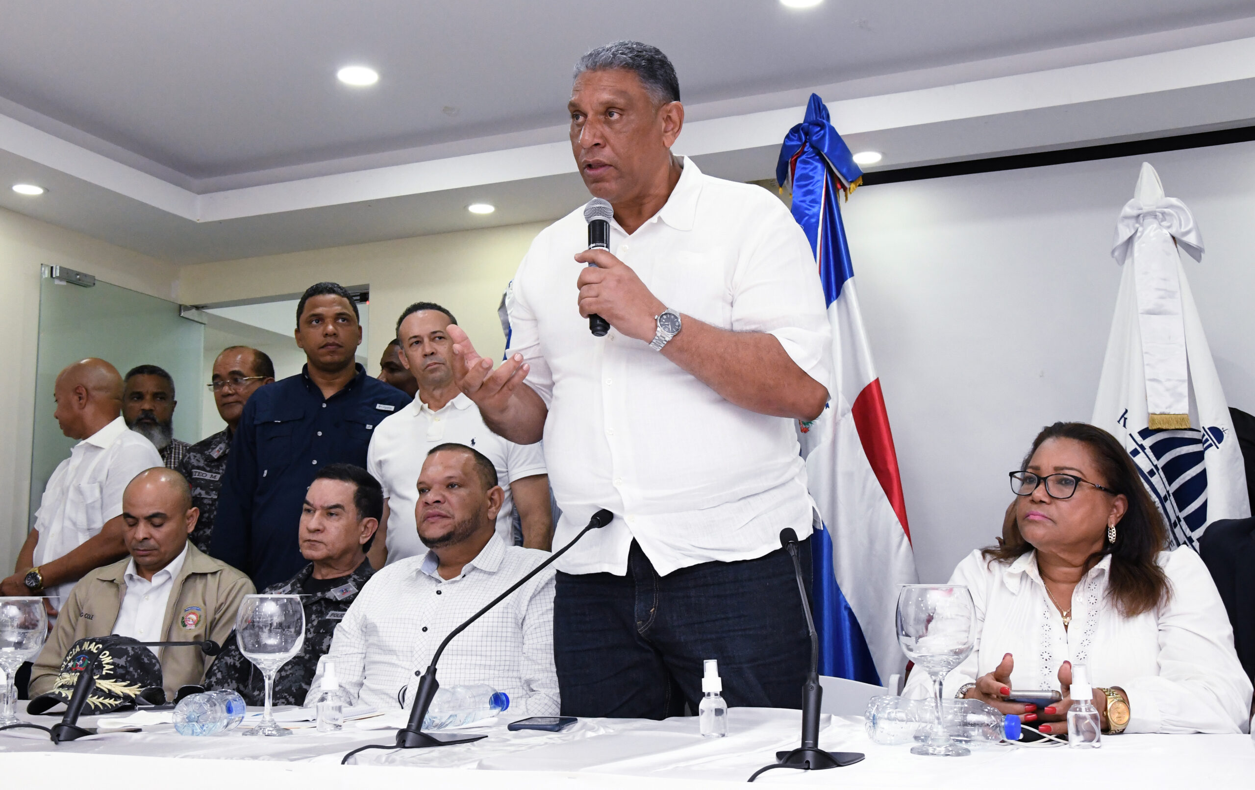 Ministro de Interior y Policía anuncia incremento de patrullaje policial en Villa Mella