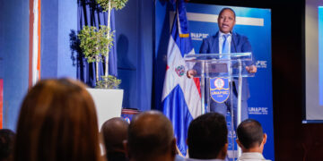 Milton Morrison diserta sobre la realidad eléctrica dominicana; cita las confusiones, intereses y debates en el sector