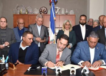 Promesa cumplida : Gobierno abrió nueva oficina en Nueva York para facilitar trámites de armas de fuego