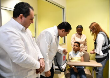 Inauguran puesto de Vacunación Cuidad Sanitaria Luis Eduardo Aybar impactará más de un millón de personas