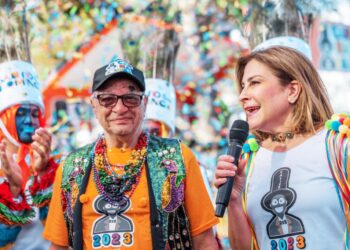 Cientos de capitaleños acudieron al malecón y disfrutaron del Carnaval 2023