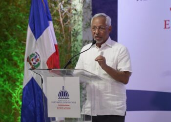 El ministro Ángel Hernández afirma el paro de la ADP del pasado viernes costó al país más de RD$750 millones
