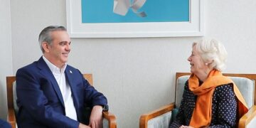 Presidente Abinader se reúne con David Rutley ministro para las Américas y el Caribe