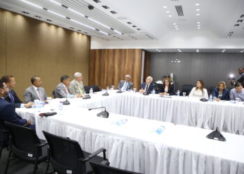 Diputados socializan proyecto de ley de alquileres de bienes y desahucio con Banco Agrícola y Acoprovi