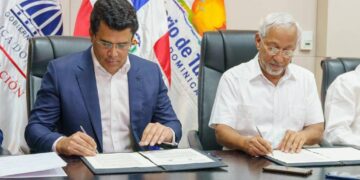 Ministros de Turismo y Educación firman acuerdo para llevar el turismo a las escuelas