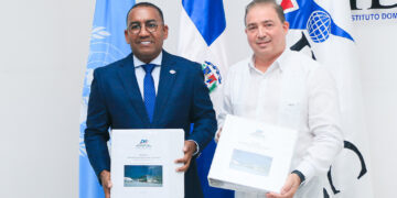 Departamento Aeroportuario entrega al IDAC estudios sobre construcción aeropuerto internacional Cabo Rojo en Pedernales