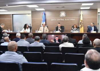 JCE otorga plazo de 48 horas a organizaciones políticas para revisión de fusiones, alianzas y coaliciones de cara a elecciones de mayo