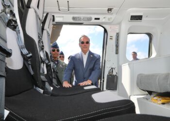Presidente Abinader encabeza ceremonia recibimiento dos nuevas helicópteros en la FARD