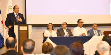 Ministro de Salud asegura se fortalecerá proceso para habilitar establecimientos y prestadores de servicios de salud