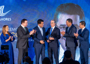 Bancos Popular, BHD y Reserva reconocen trabajo de David Collado en turismo