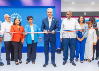 Presidente Abinader y rector Editrudis Beltrán inauguran moderno Centro Multiservicios y varias infraestructuras académicas, tecnológicas y de servicios estudiantiles de la UASD