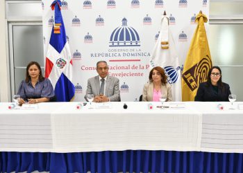 JCE y CONAPE inician jornada nacional de cedulación para personas adultas mayores