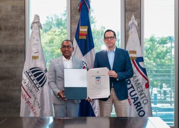 Departamento Aeroportuario recibe Sello CAF que reconoce transparencia en gestión