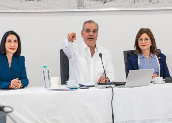 Presidente Abinader encabeza Consejo de Ministros en Santiago